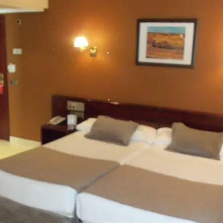 Yomo Imperial Hotel
