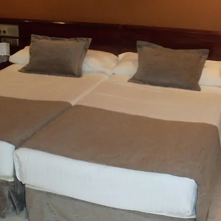 فندق Yomo Imperial 3*